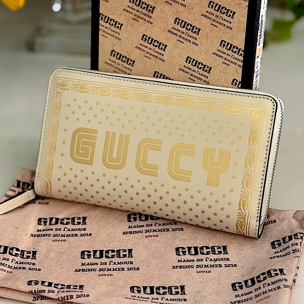 Gucci Sega GUCCY Stars White Moon Gold Zipper Leather Wallet NWT Full Inclusion
